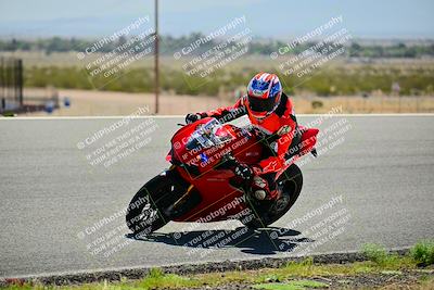 media/Apr-13-2025-TrackXperience (Sun) [[fb1ef998a6]]/Level 2 (Intermediate)/Turn 8 (Session 3)/